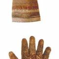 Rukavičky pletené z hedvábí, arcibiskup Rodrigo Ximenéz de Rada, 1247.
