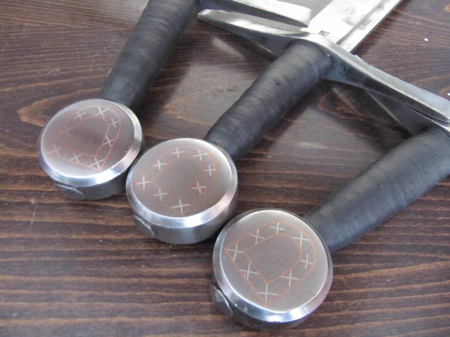 falchion-tauzie-01.jpg